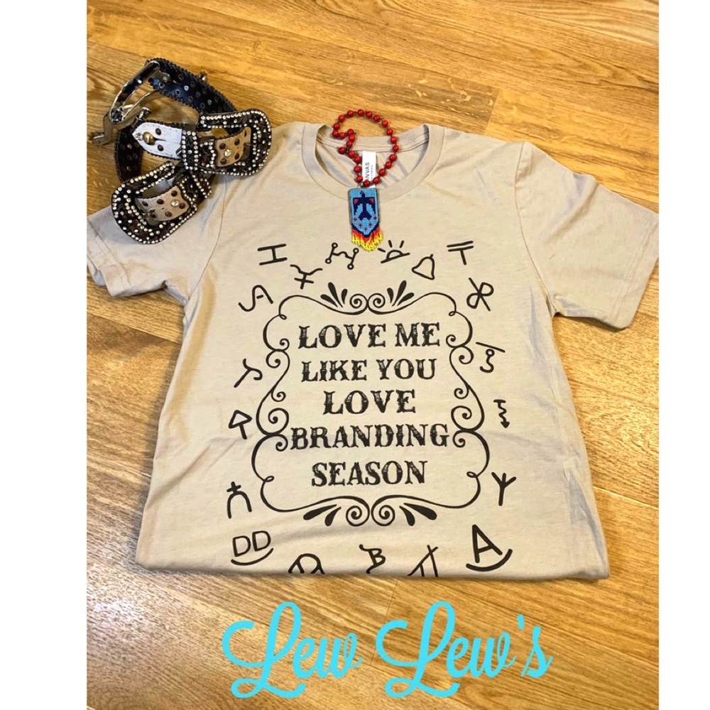 BELLA CANVAS BOUTIQUE T-SHIRT. NWOT.